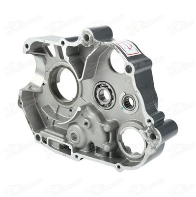 ชิ้นส่วนการโยนเหล็ก รถจักรยานยนต์ crankcase ด้วยการออกแบบที่กําหนดเองและการรักษาพื้นผิว
