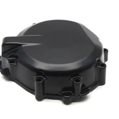 ชิ้นส่วนการโยนเหล็ก รถจักรยานยนต์ crankcase ด้วยการออกแบบที่กําหนดเองและการรักษาพื้นผิว